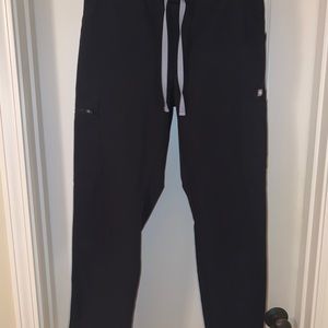 FIGS Women’s S Black Slim Fit Scrub Pants